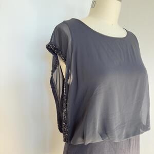 Chelsea & Theodore Bubble Hem Jersey Dress w/ Chiffon + Beaded Trim – Black - L